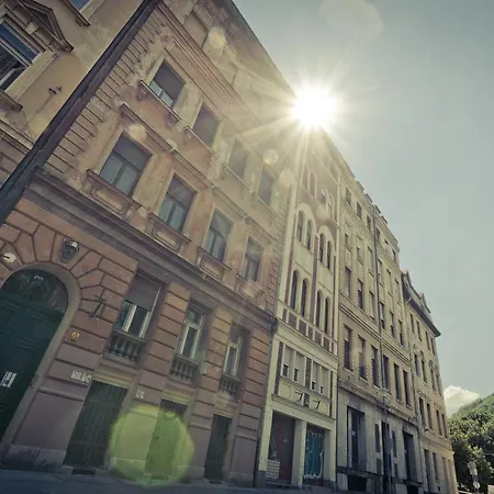 Budaflats * בודפשט